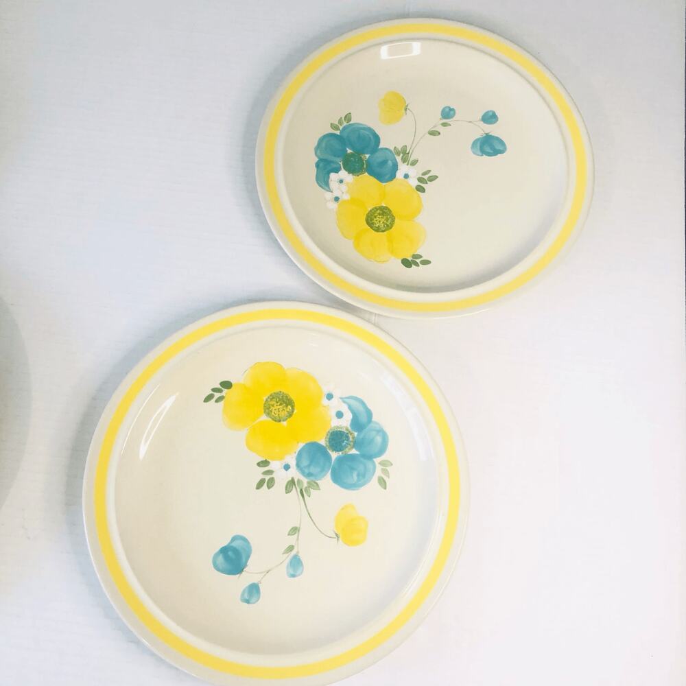 retro kitchen blue yellow flowers 202 happy handpainted dinner plates 11 inch
